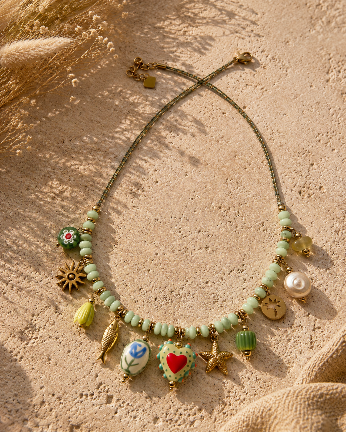 Collier Nova